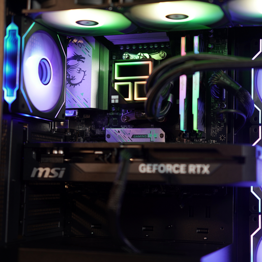 9700x+5080 gaming pc