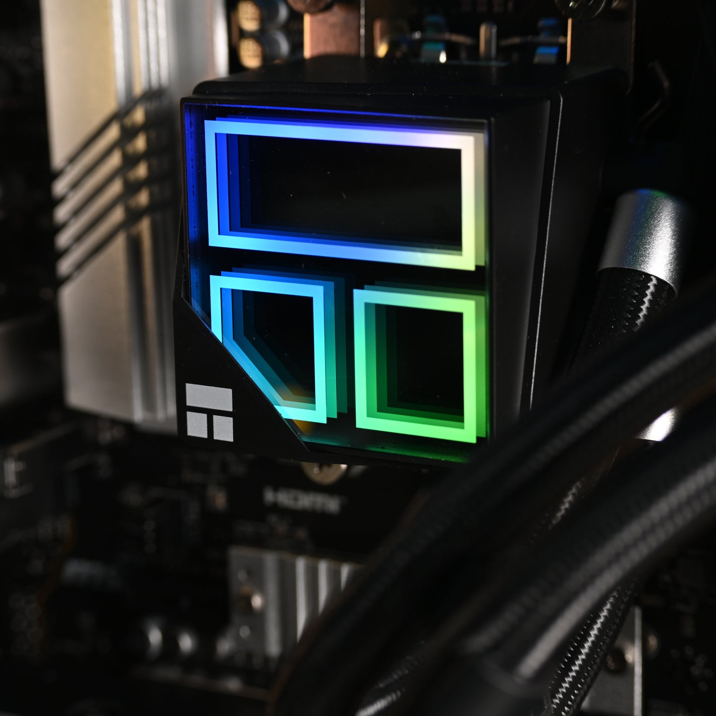 RYZEN 5 9700X | RTX 5060 AIO